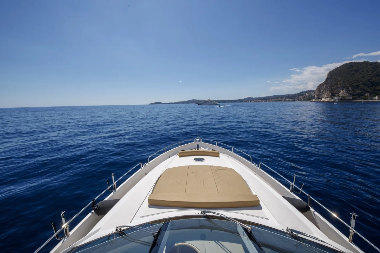 LADY YOUSRA - yacht charter photo 9