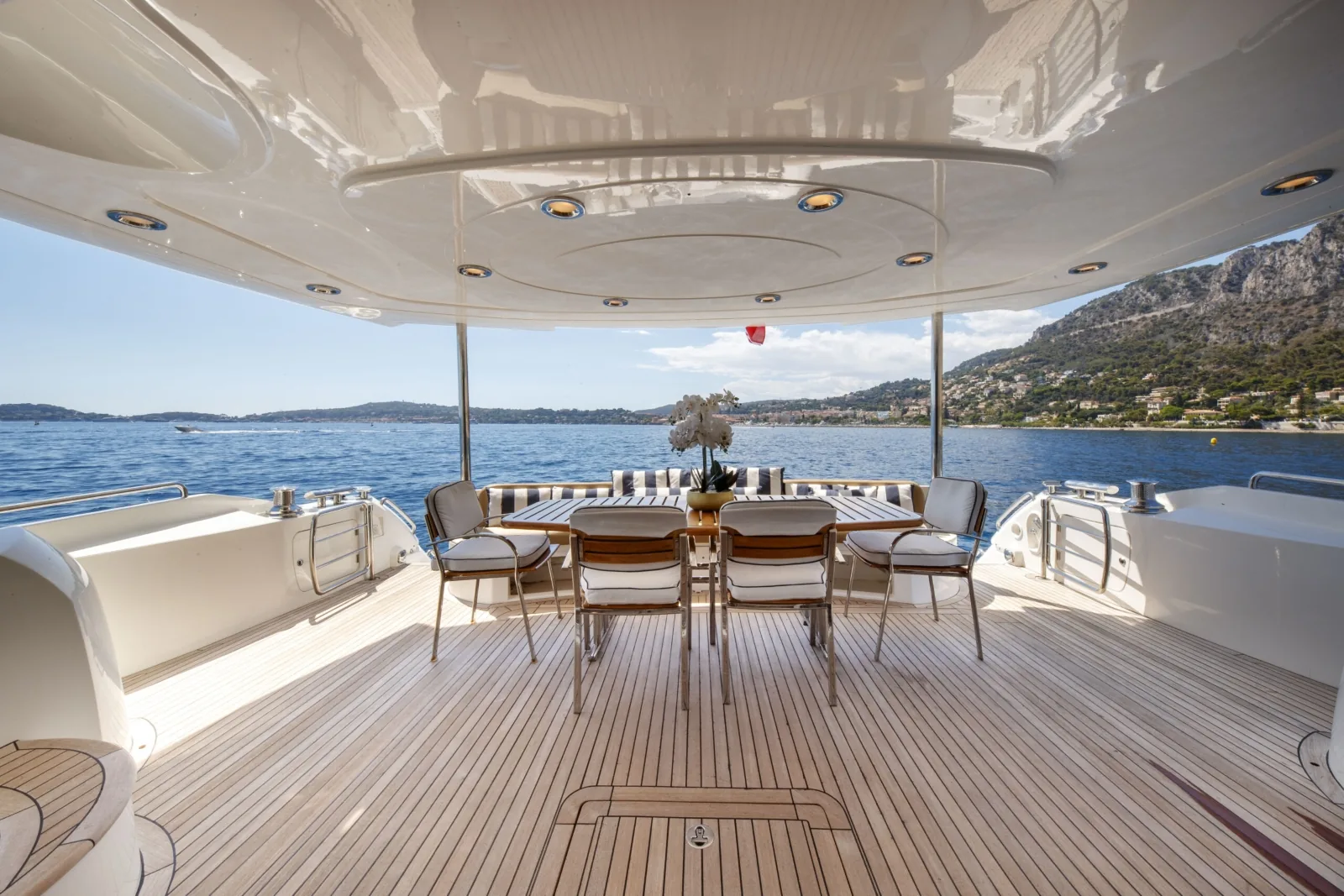 LADY YOUSRA - yacht charter photo 13