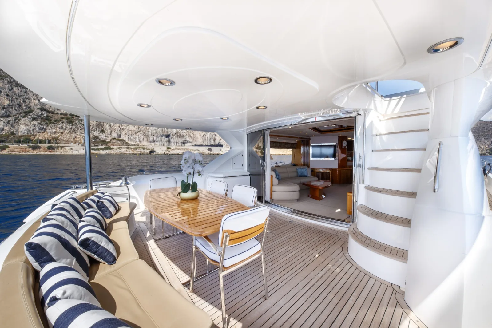 LADY YOUSRA - yacht charter photo 14