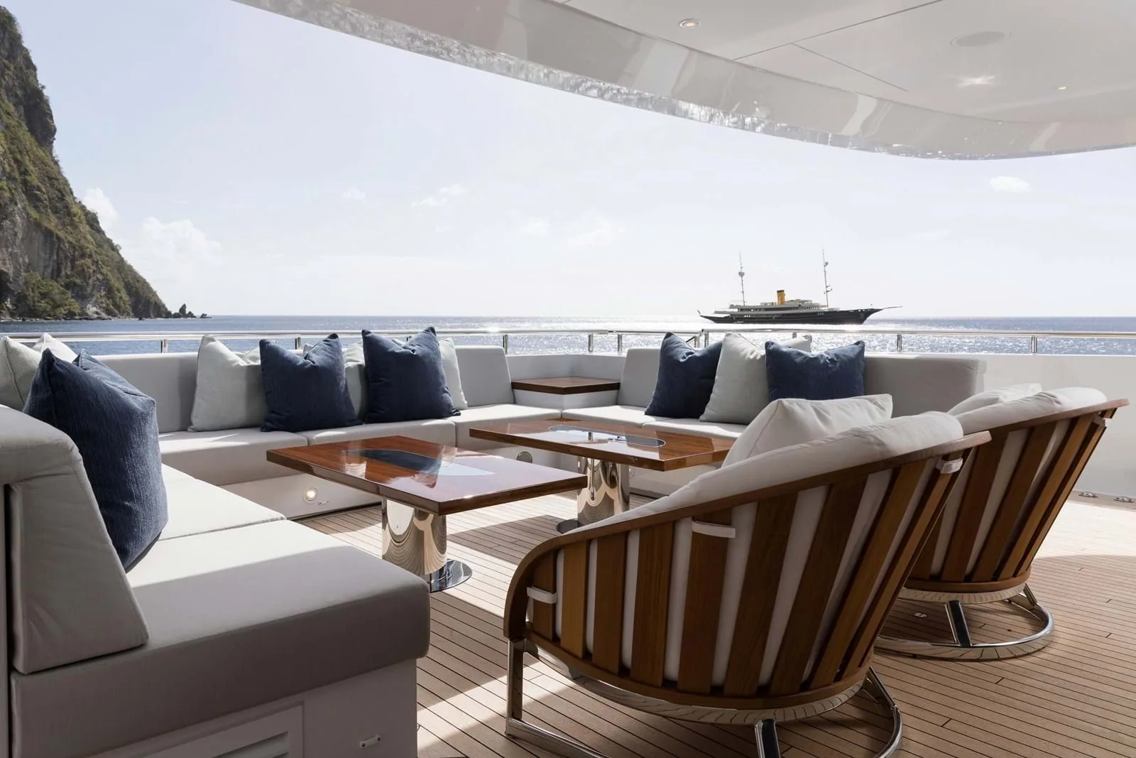 LAURENTIA - yacht charter photo 15