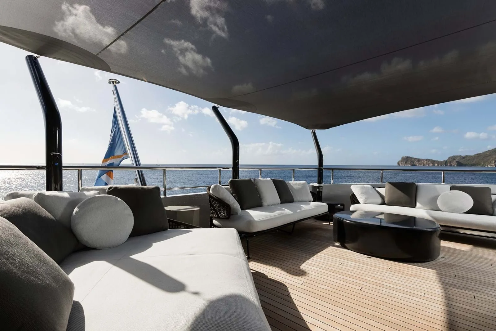 LAURENTIA - yacht charter photo 16