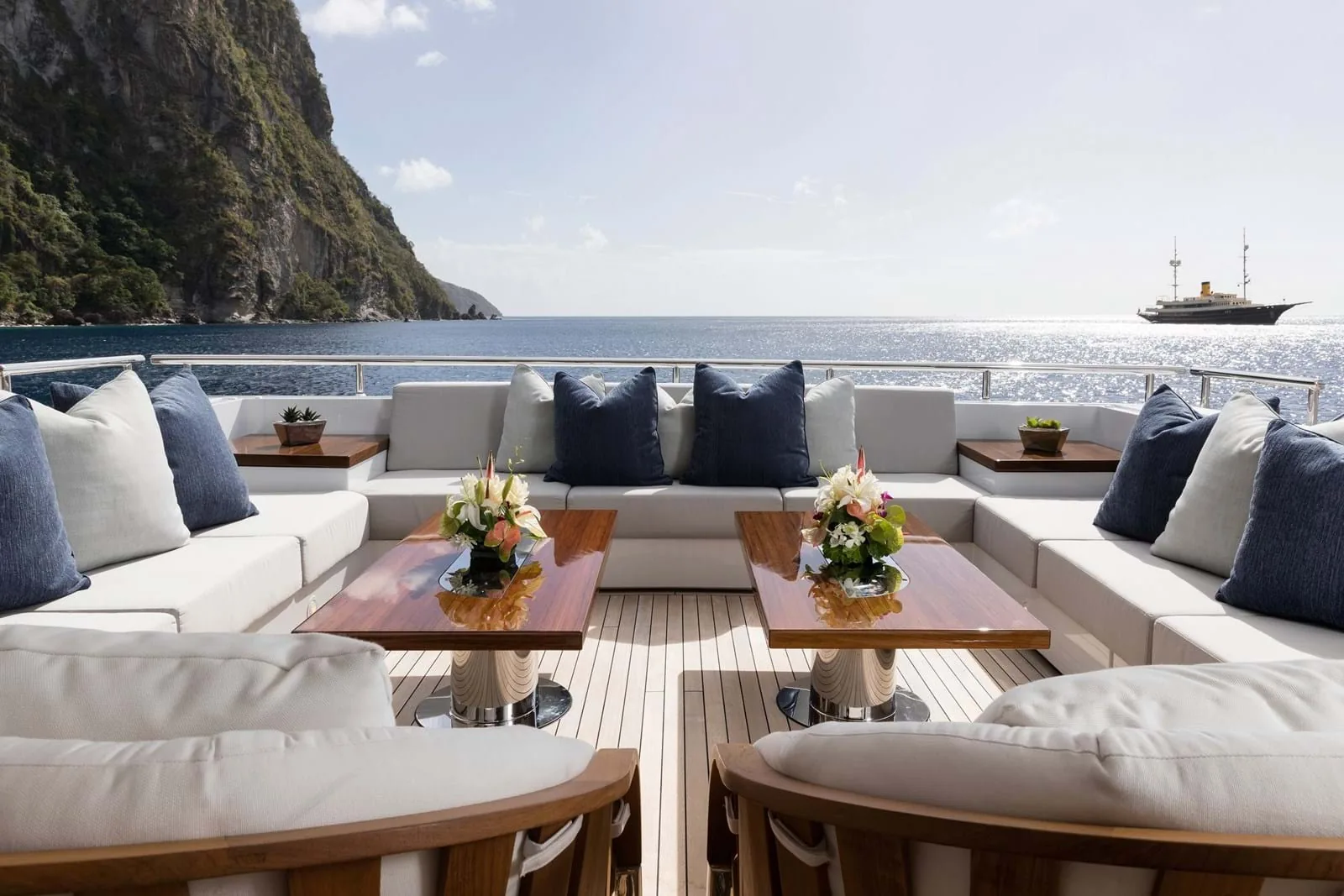 LAURENTIA - yacht charter photo 17
