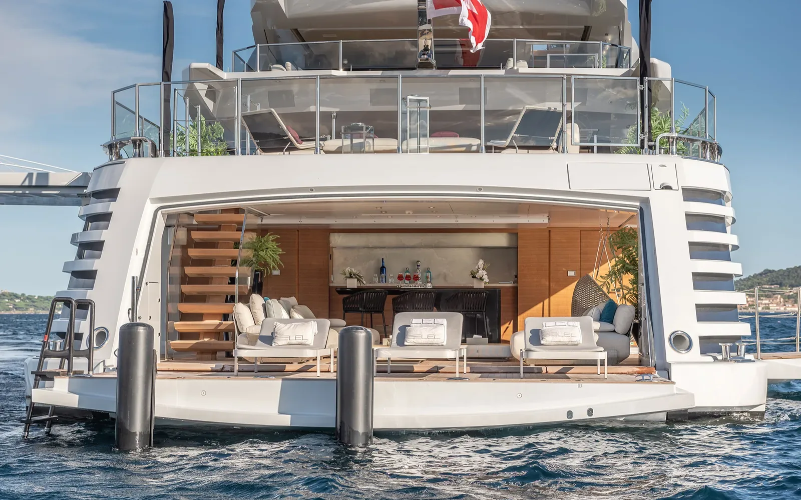 LEL - yacht charter photo 4
