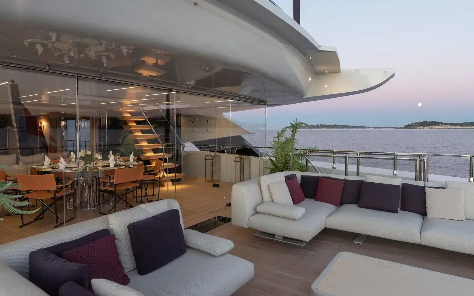 LEL - yacht charter photo 12