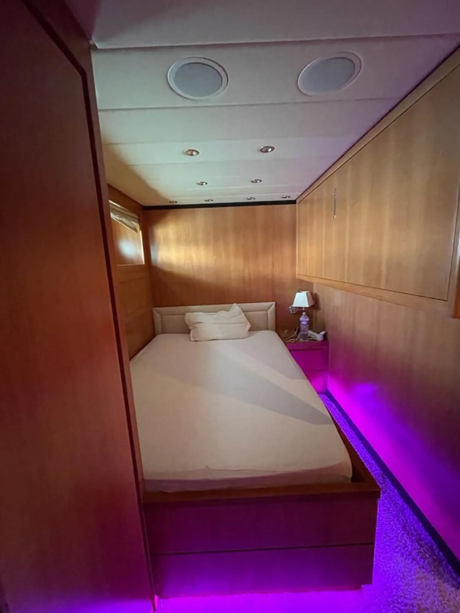 LEOPARD 24 - yacht charter photo 17