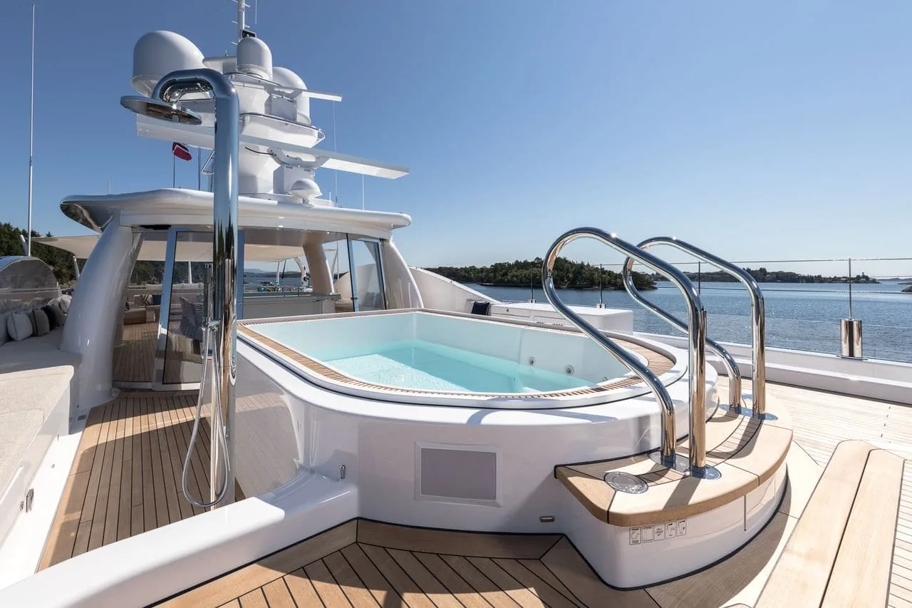 LILI - yacht charter photo 10