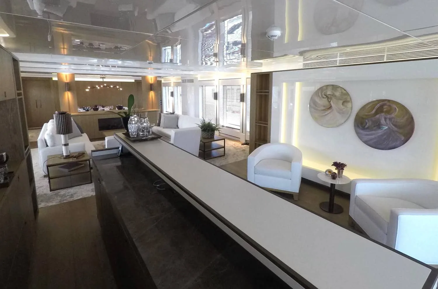 LIQUID SKY - yacht charter photo 11