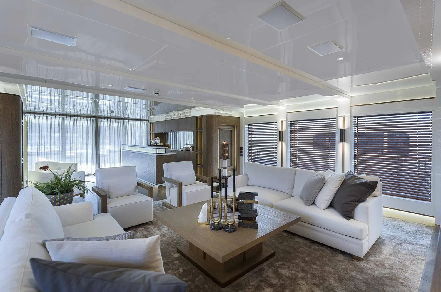 LIQUID SKY - yacht charter photo 13