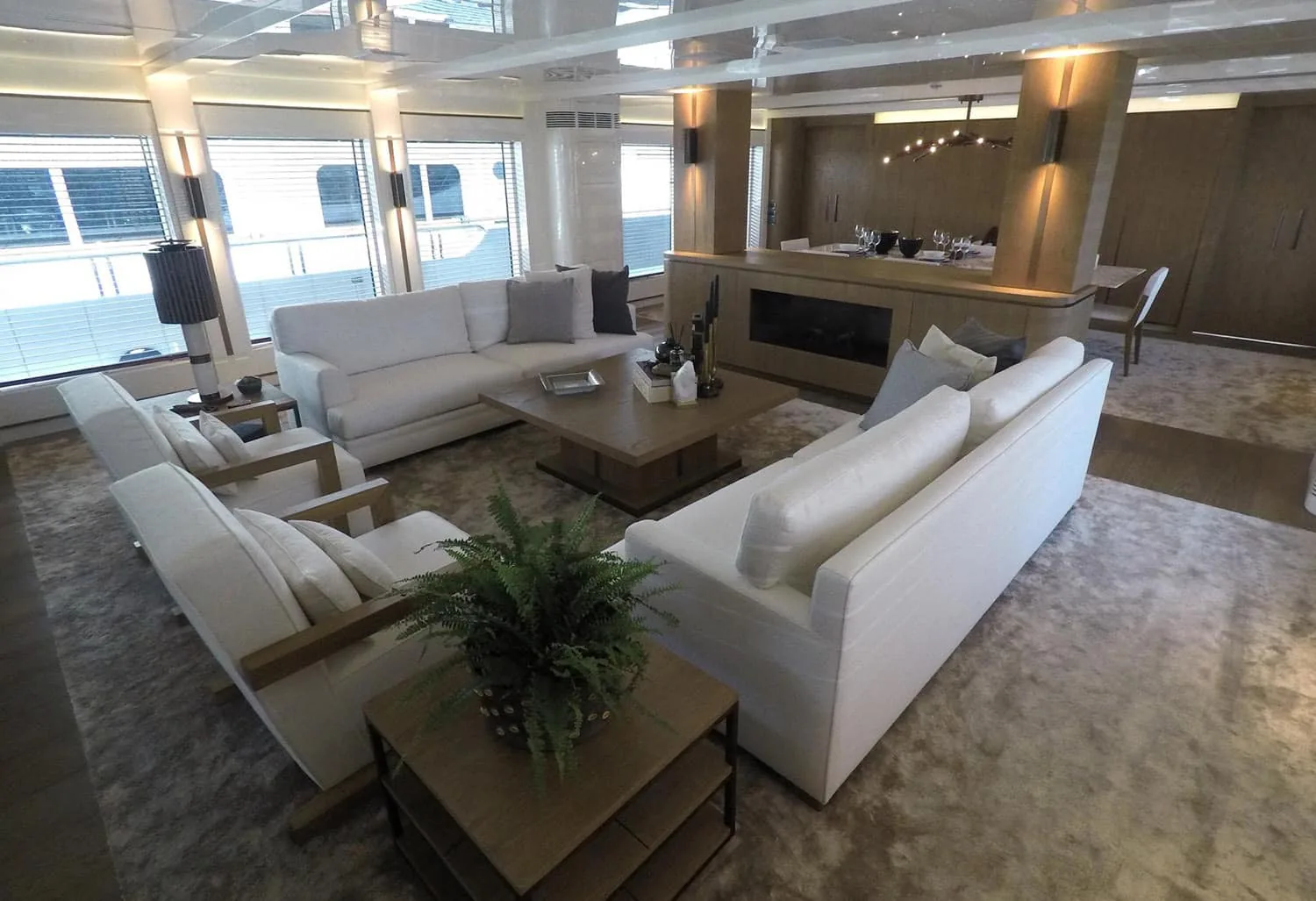 LIQUID SKY - yacht charter photo 14