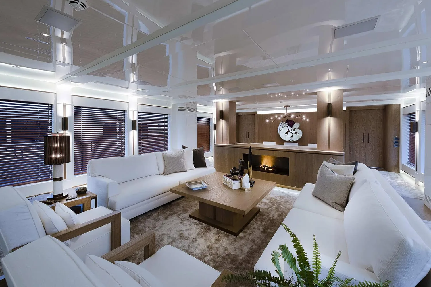 LIQUID SKY - yacht charter photo 15