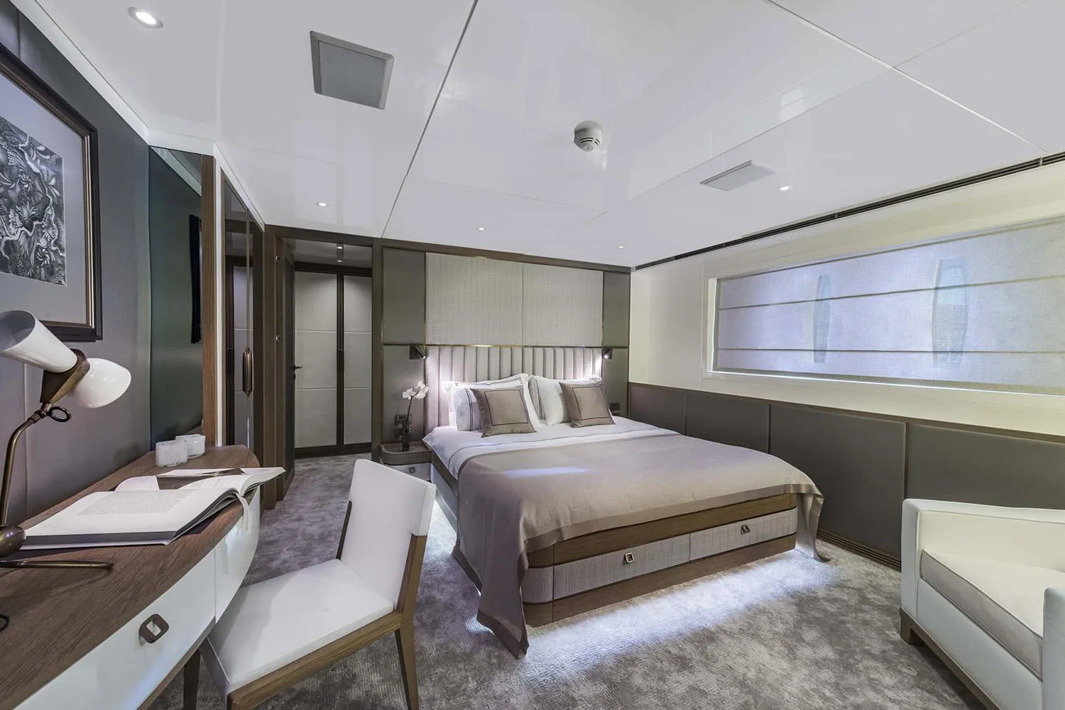 LIQUID SKY - yacht charter photo 18