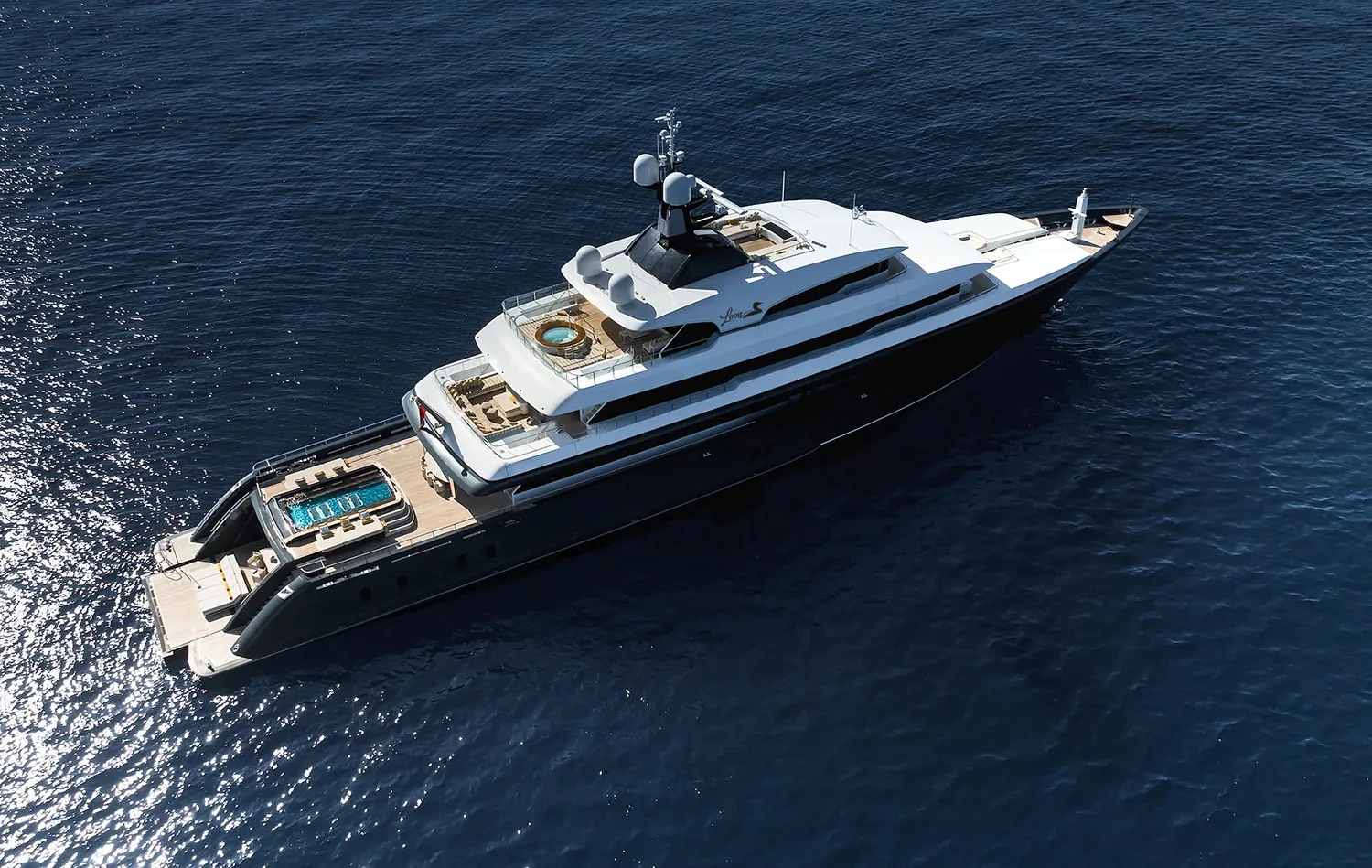 LOON - yacht charter photo 3
