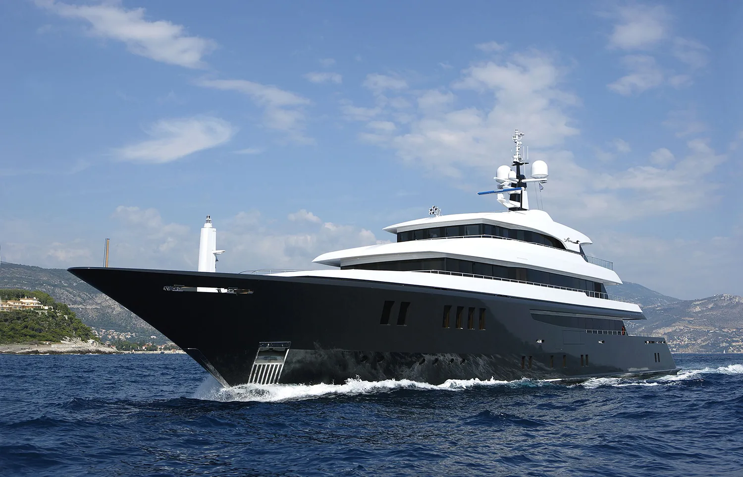LOON - yacht charter photo 5