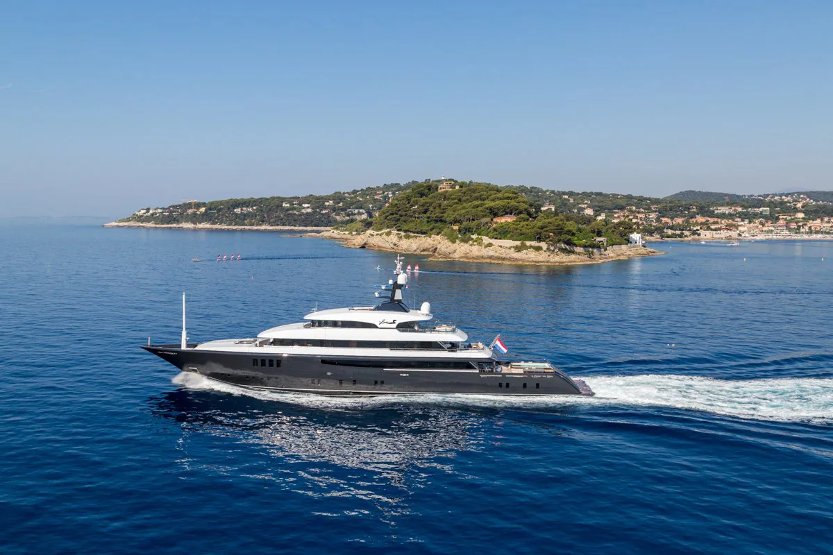 LOON - yacht charter photo 7