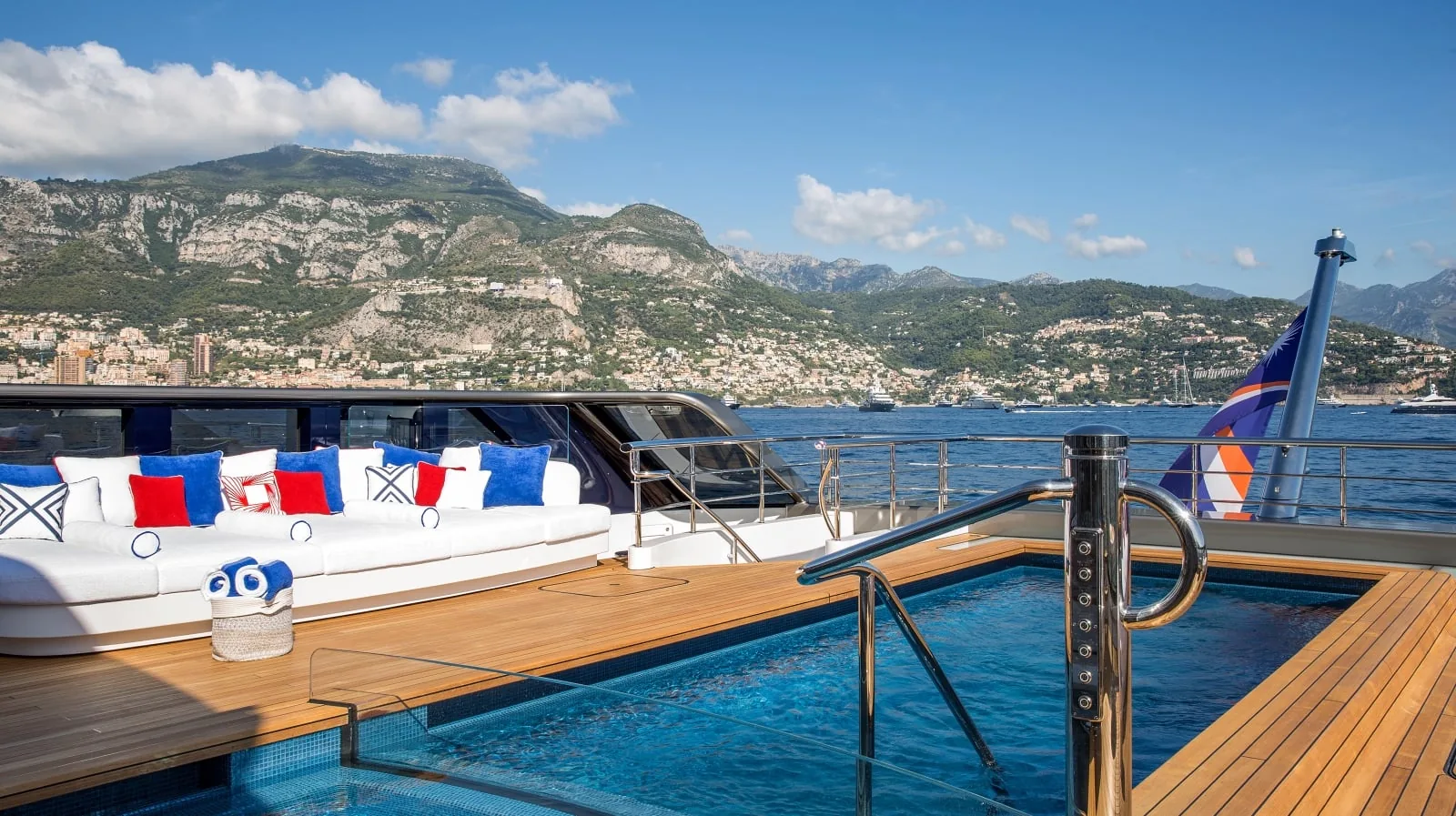 MADSUMMER - yacht charter photo 8