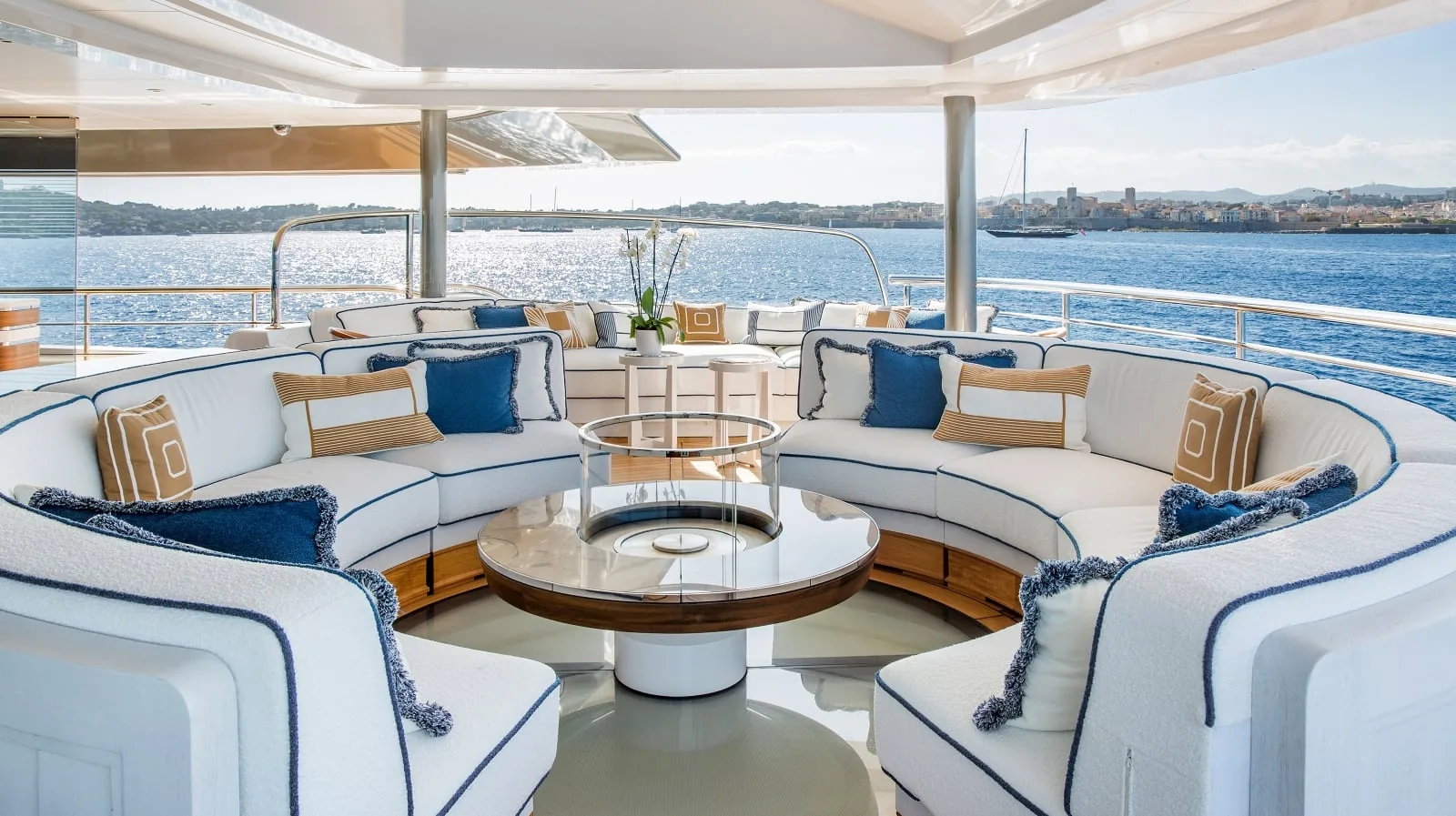 MADSUMMER - yacht charter photo 17