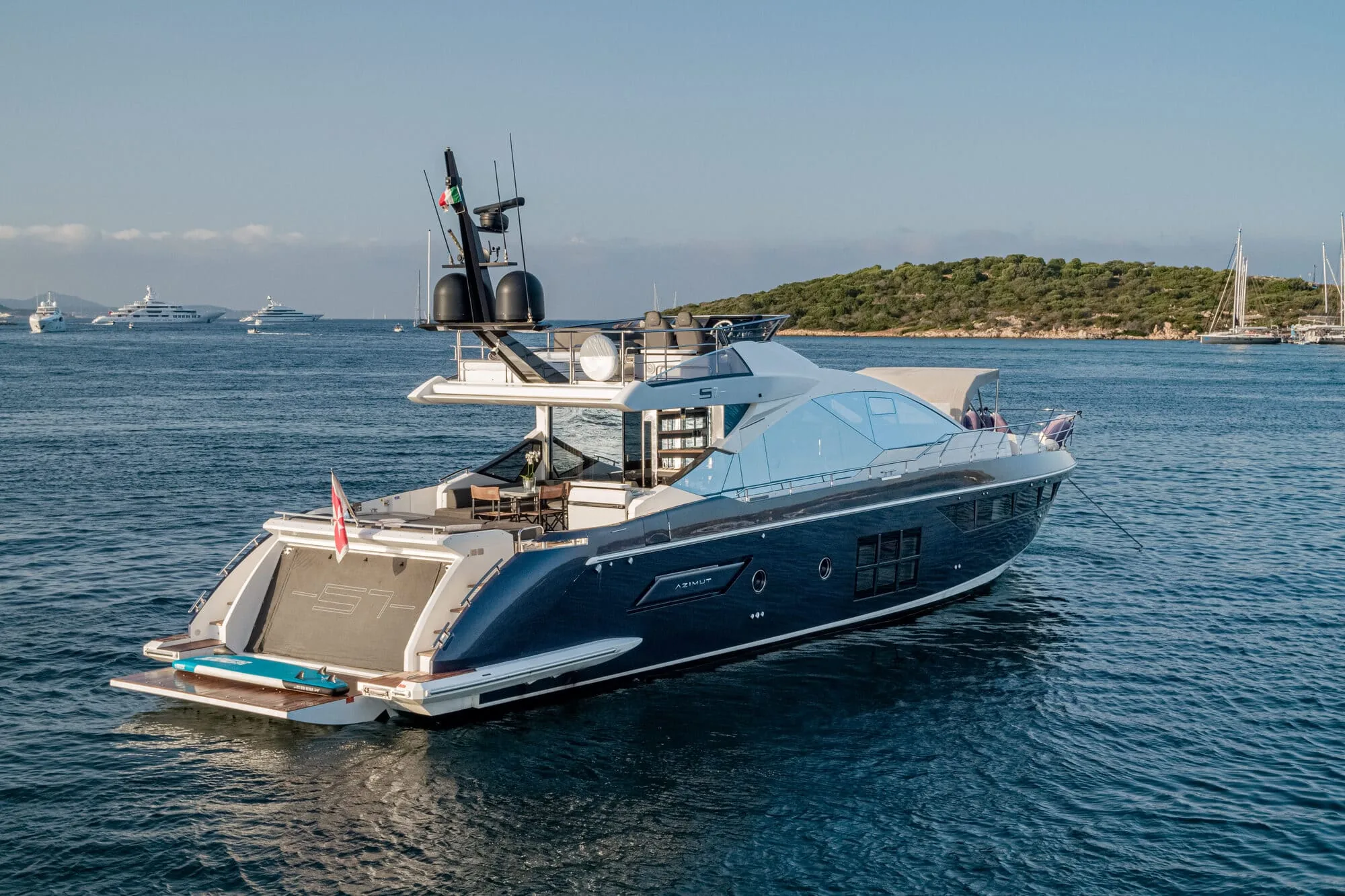 MANARA I - yacht charter photo 4