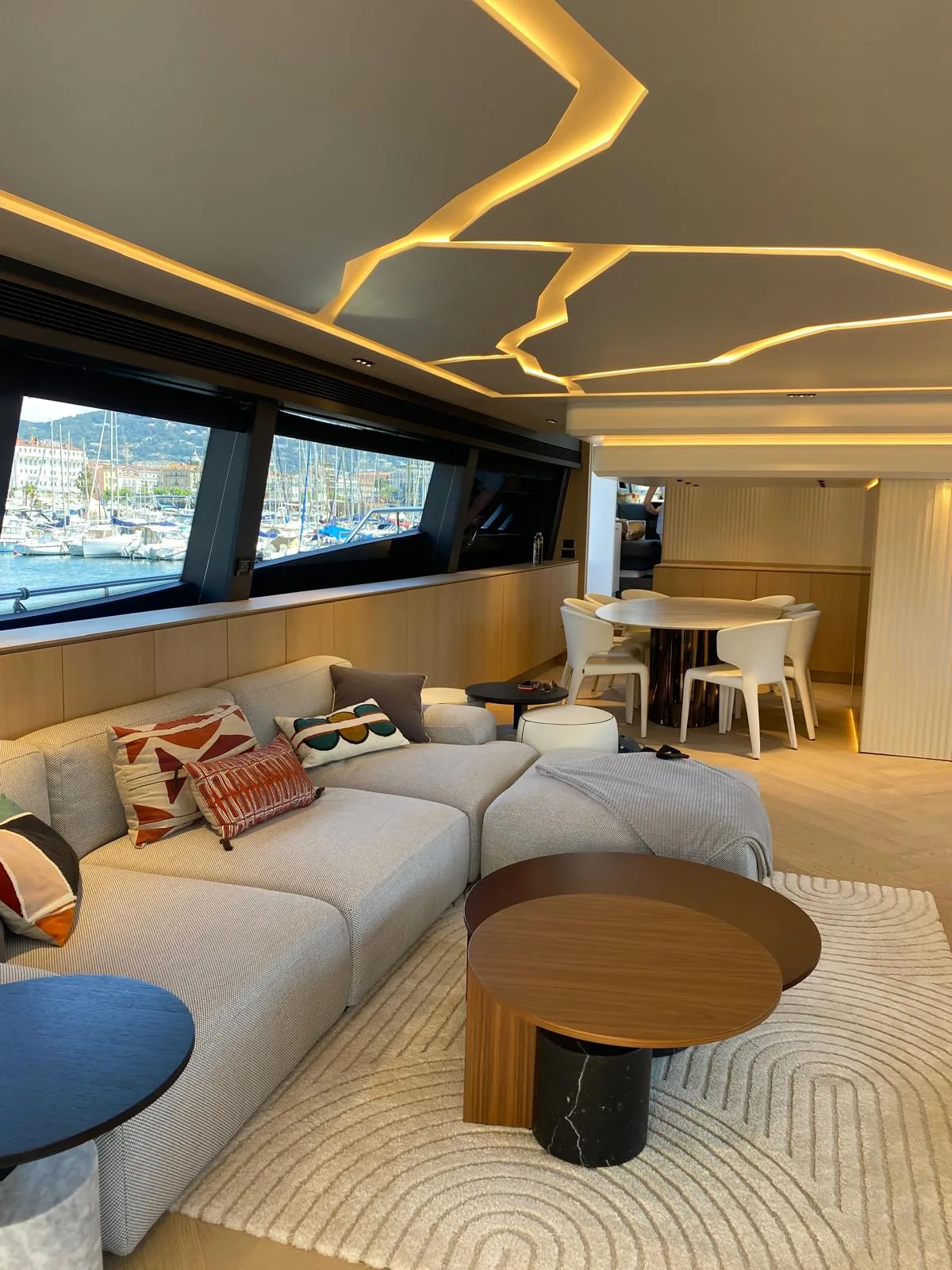 MAXI BEER - yacht charter photo 5