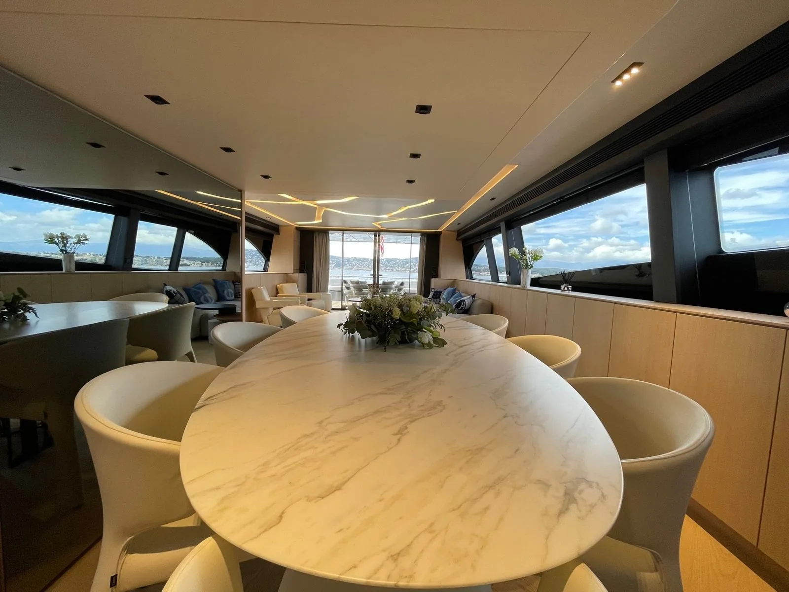 MAXI BEER - yacht charter photo 8