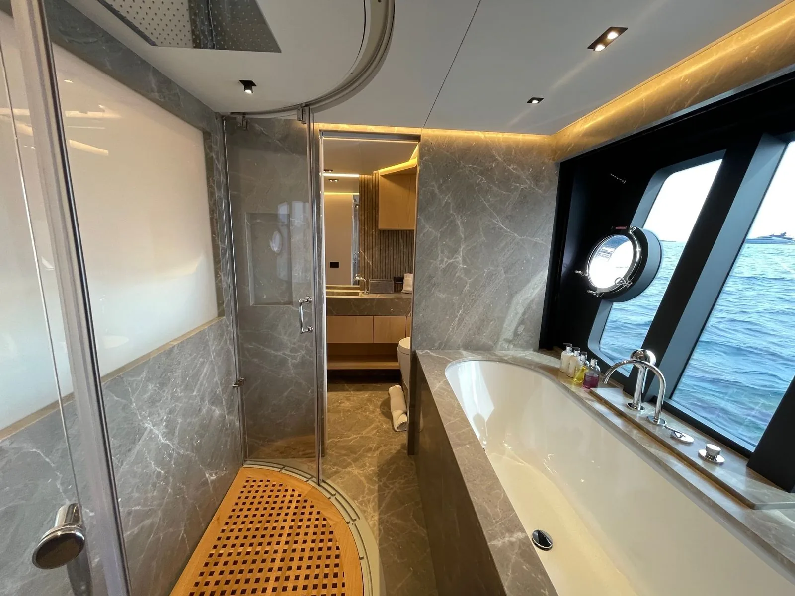 MAXI BEER - yacht charter photo 12