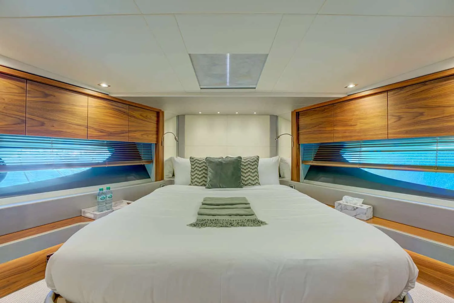 MIKEL ANGELO - yacht charter photo 9