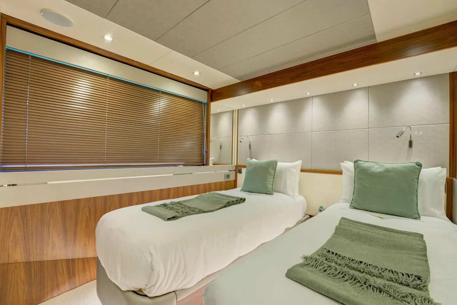 MIKEL ANGELO - yacht charter photo 10