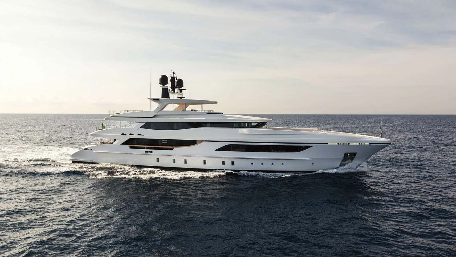 MR T - yacht charter photo 2