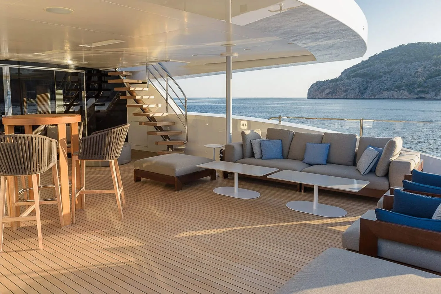 MR T - yacht charter photo 12