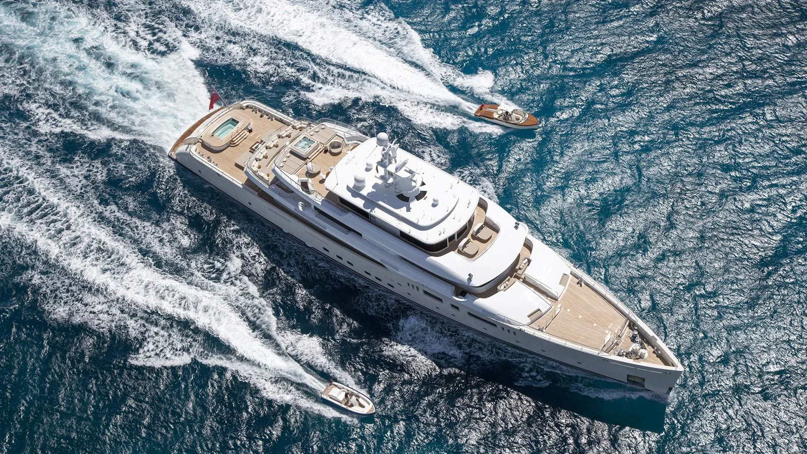 NAUTILUS - yacht charter photo 18