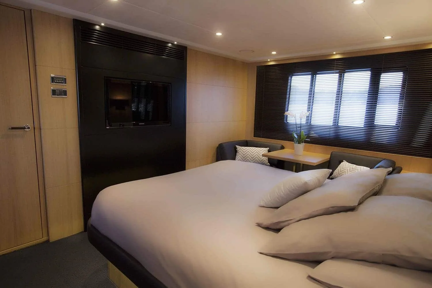 OBSESSIO - yacht charter photo 14