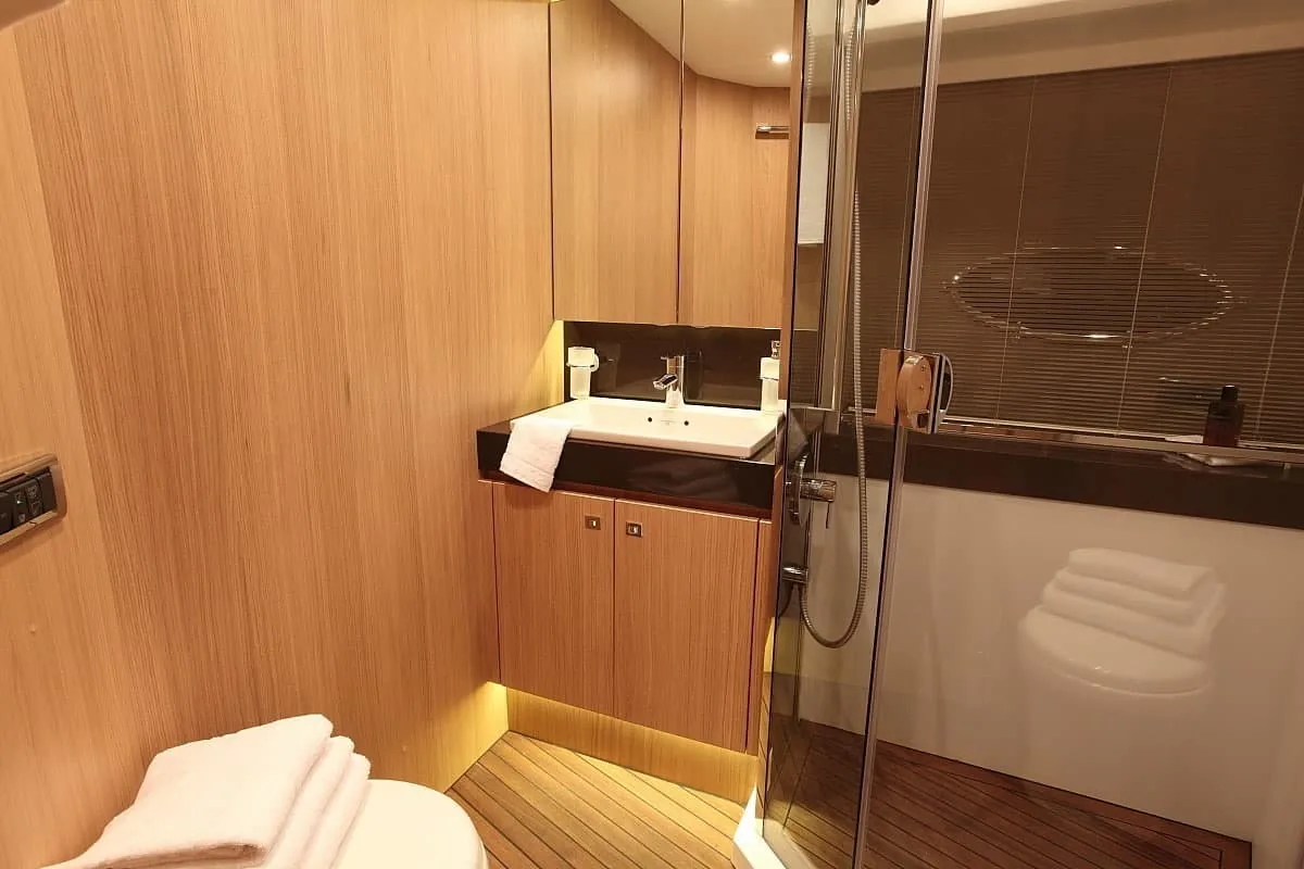 OBSESSIO - yacht charter photo 15