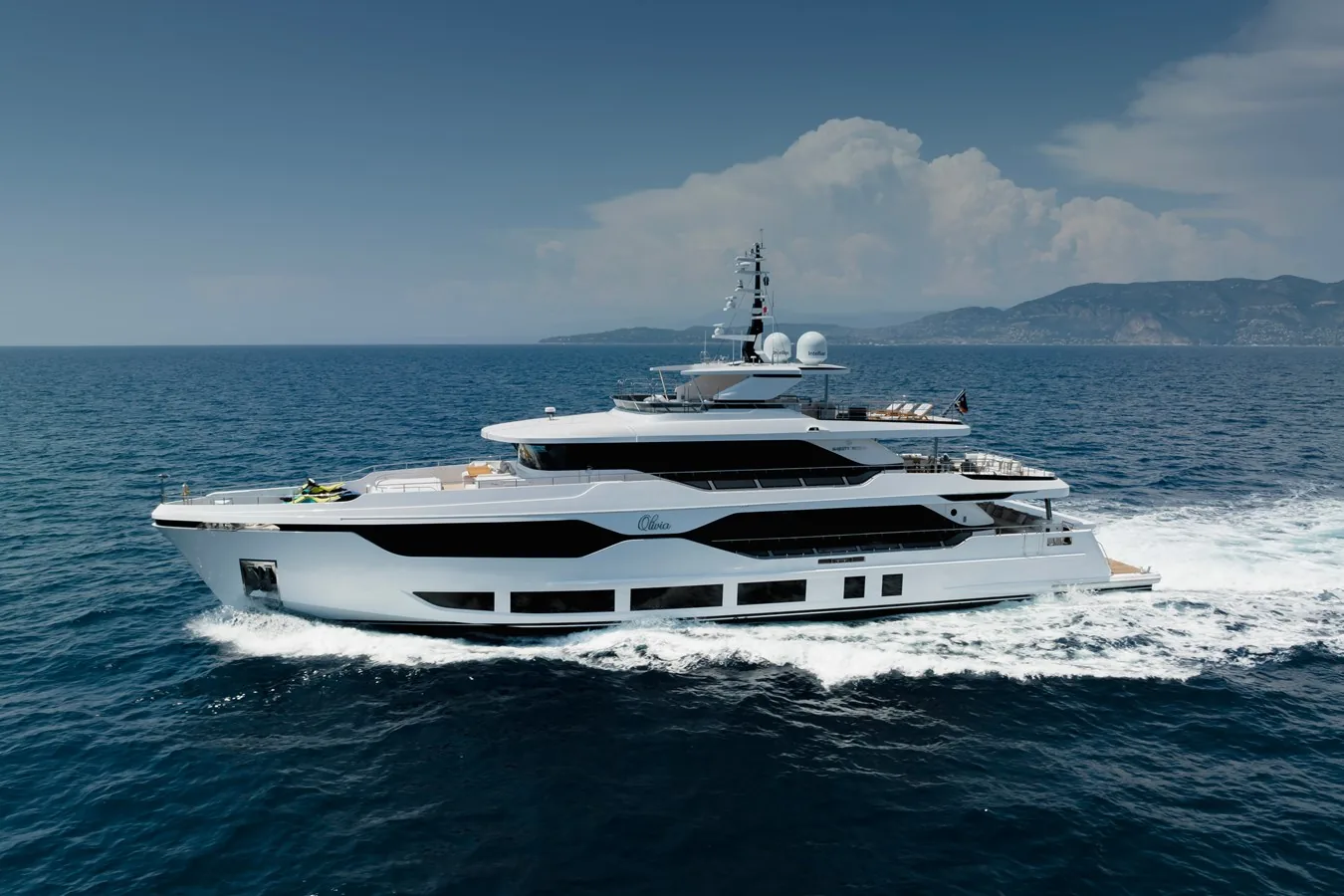OLIVIA - yacht charter photo 4