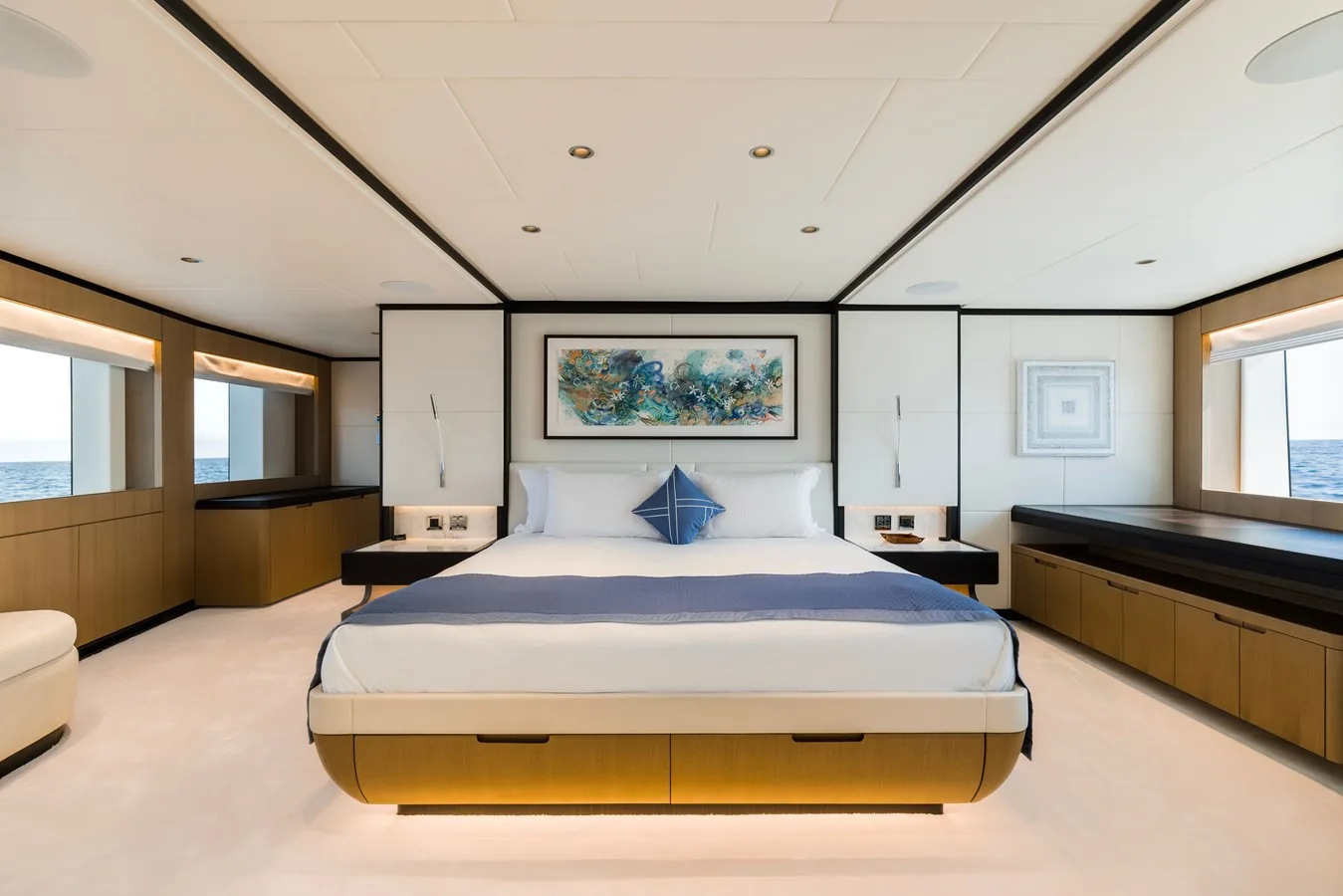 OLIVIA - yacht charter photo 12