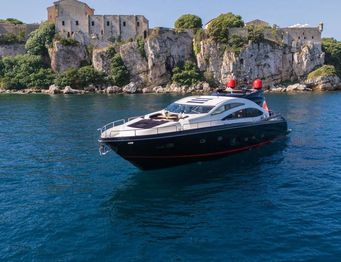 Palumba - yacht charter photo 2