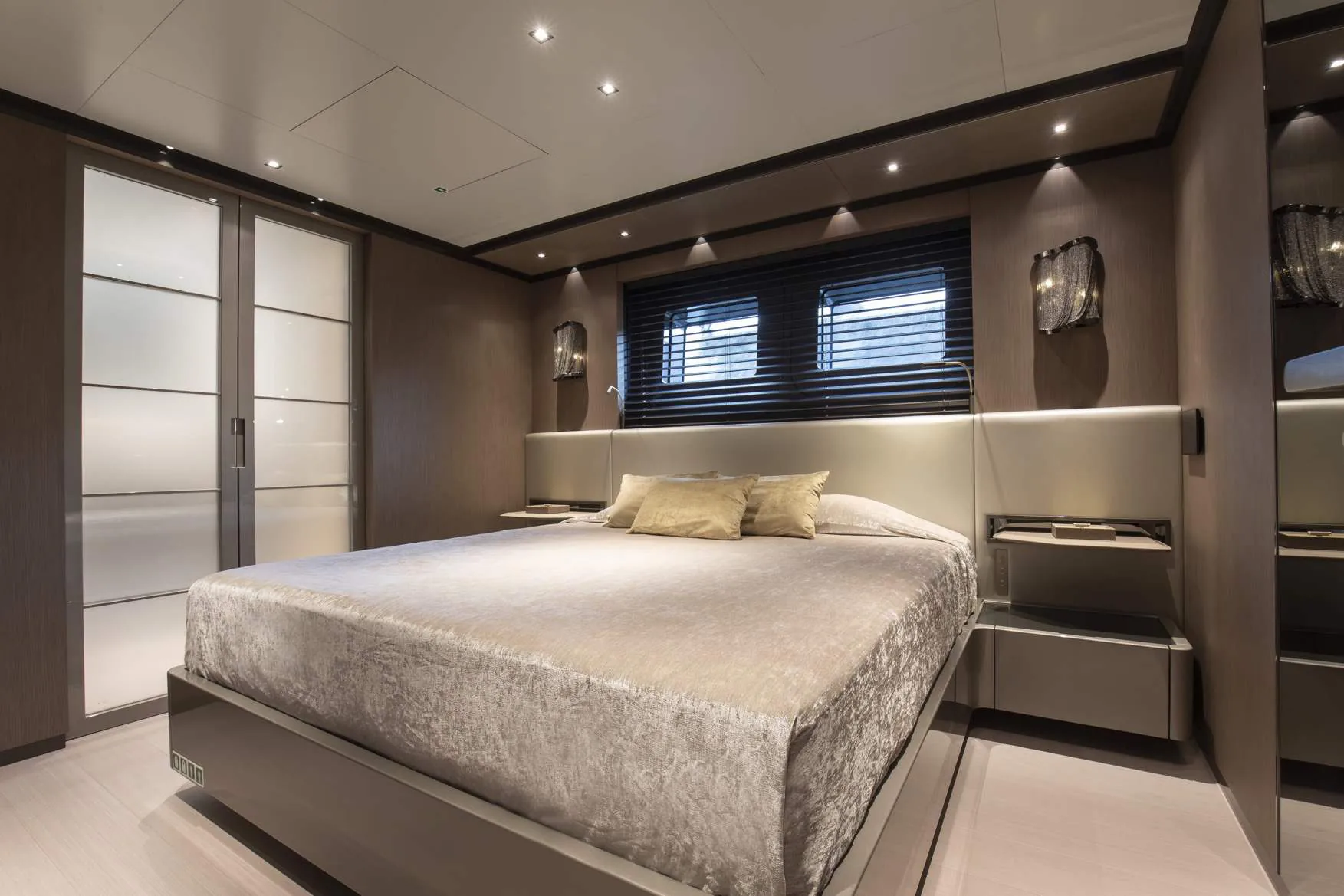 Panam - yacht charter photo 9