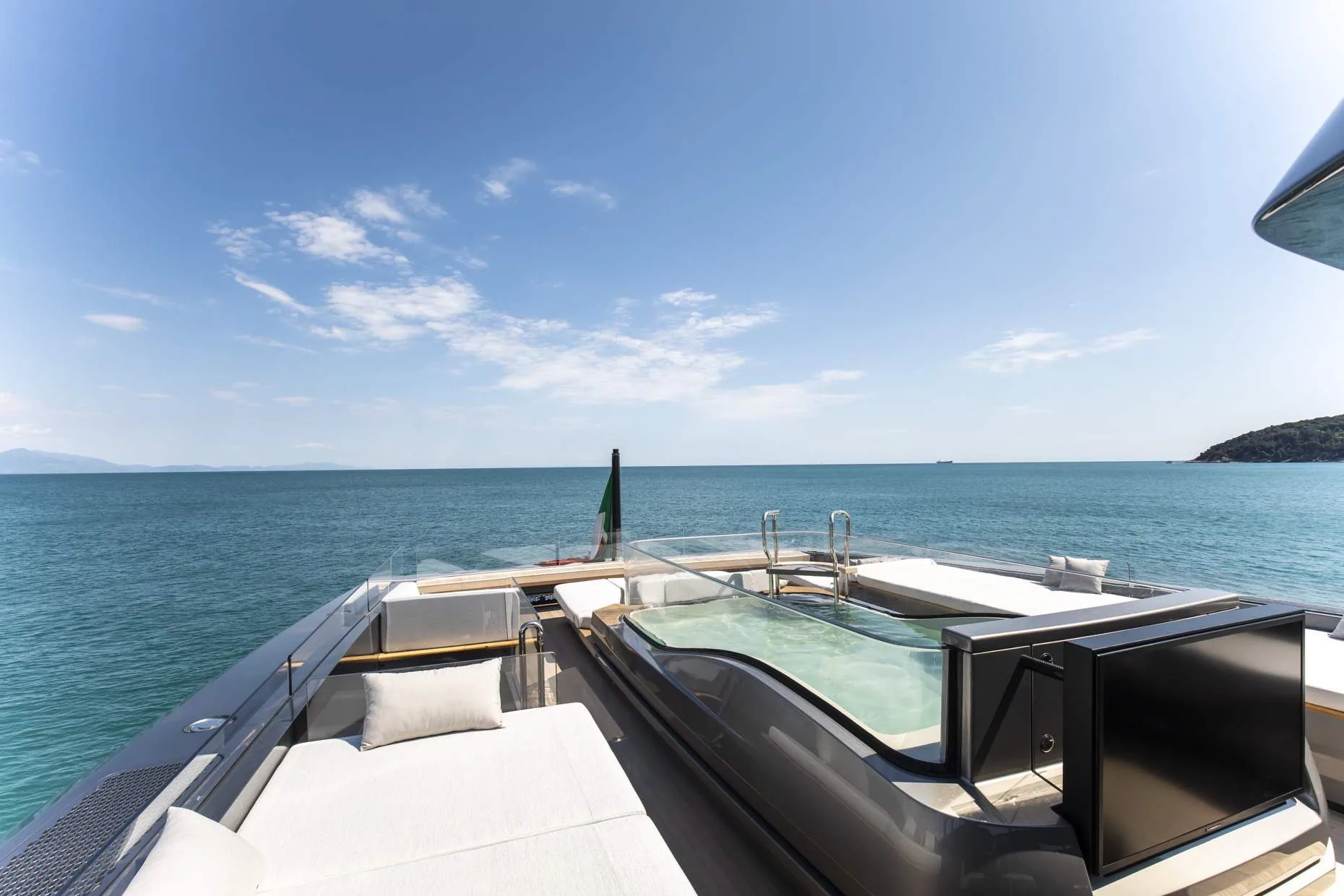 Panam - yacht charter photo 14