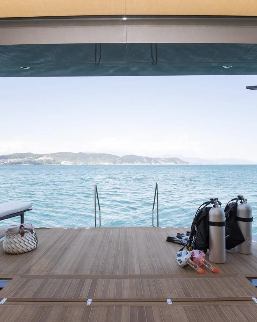 Panam - yacht charter photo 17