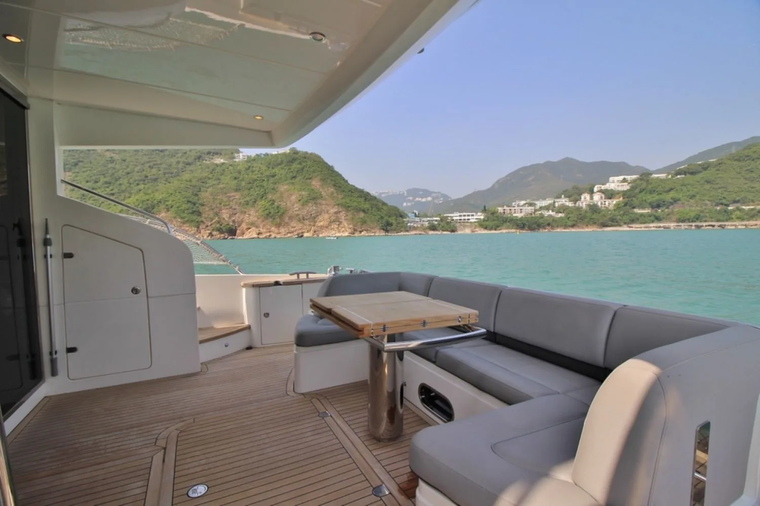 PRINCESS V64 - yacht charter photo 8