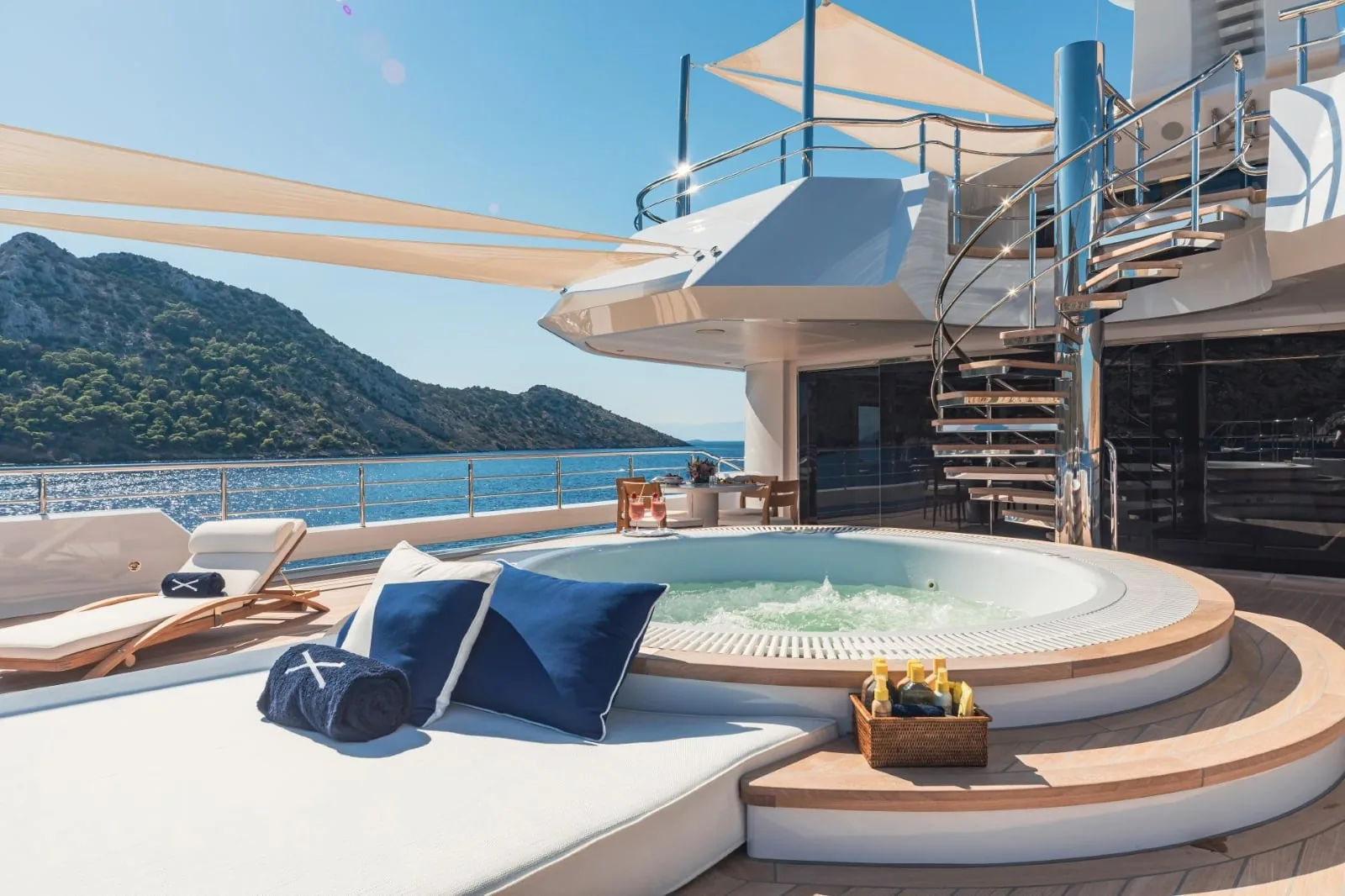 PROJECT X - yacht charter photo 8