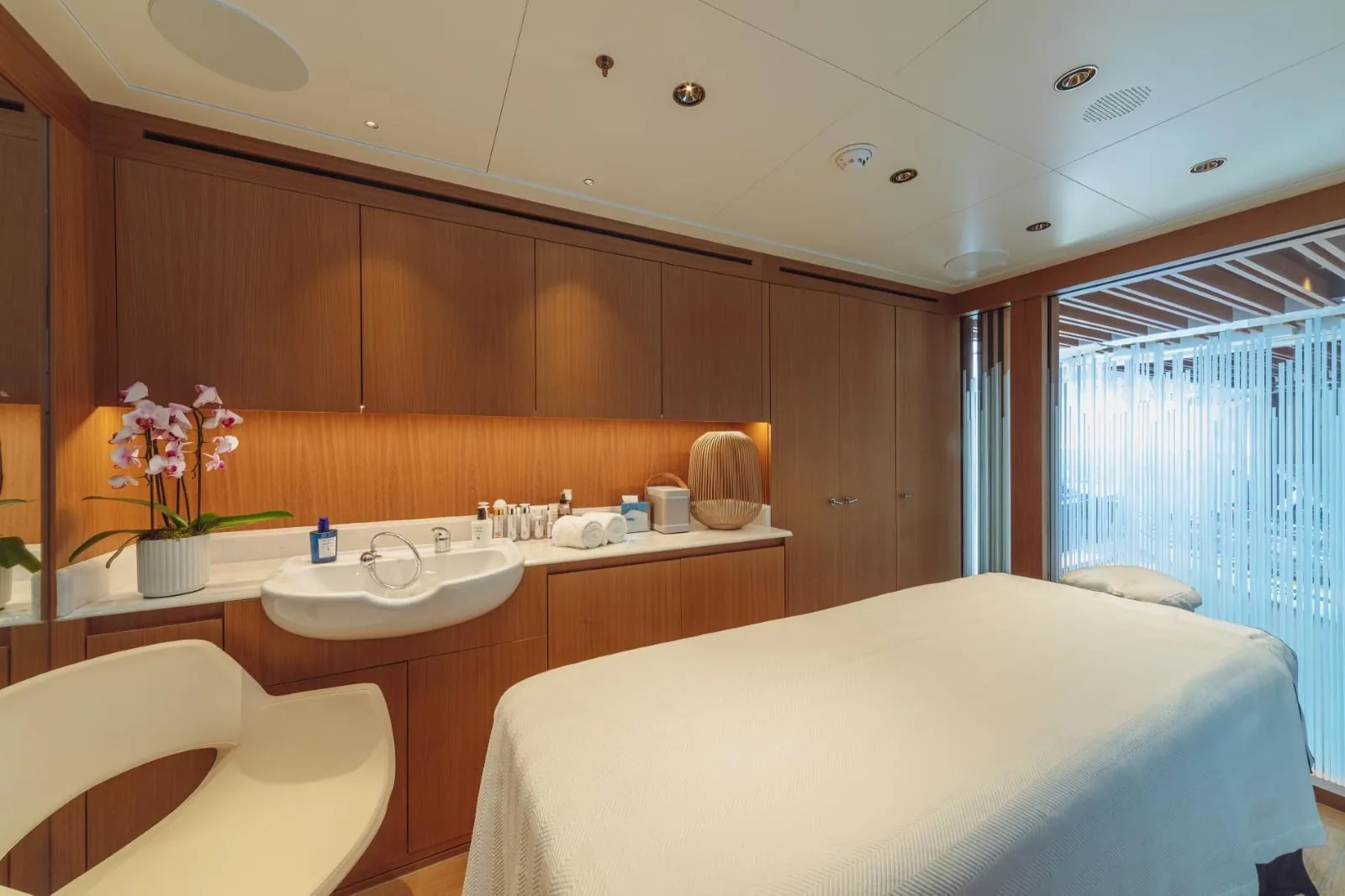PROJECT X - yacht charter photo 12
