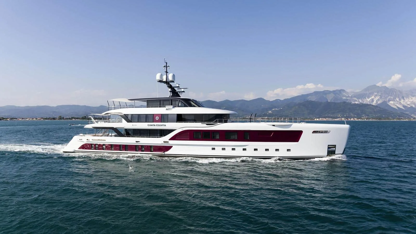 QUINTA ESSENTIA - yacht charter photo 4