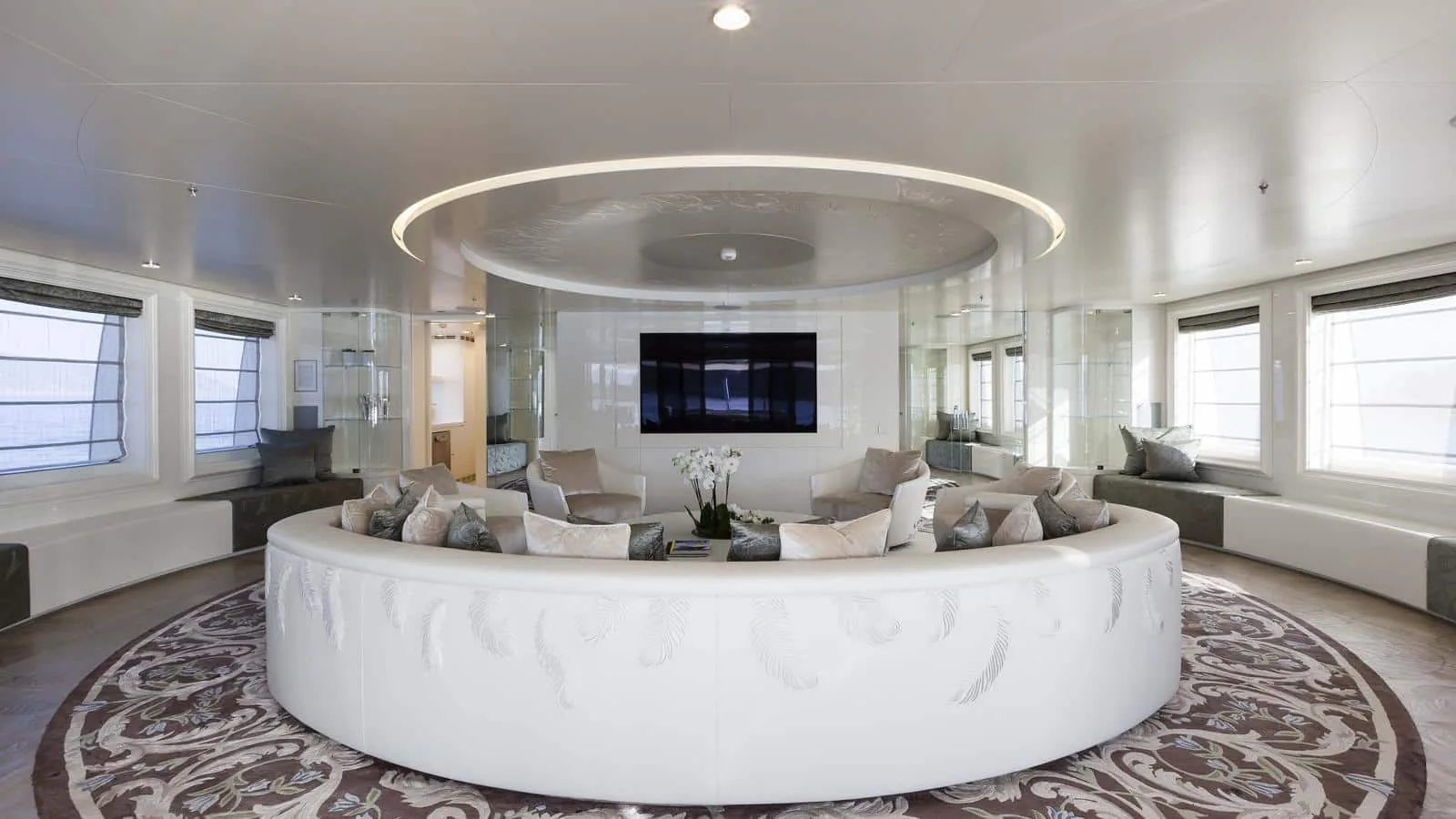 QUINTA ESSENTIA - yacht charter photo 15