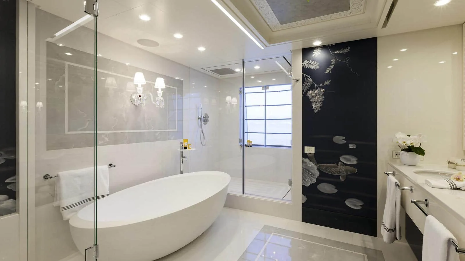 QUINTA ESSENTIA - yacht charter photo 18