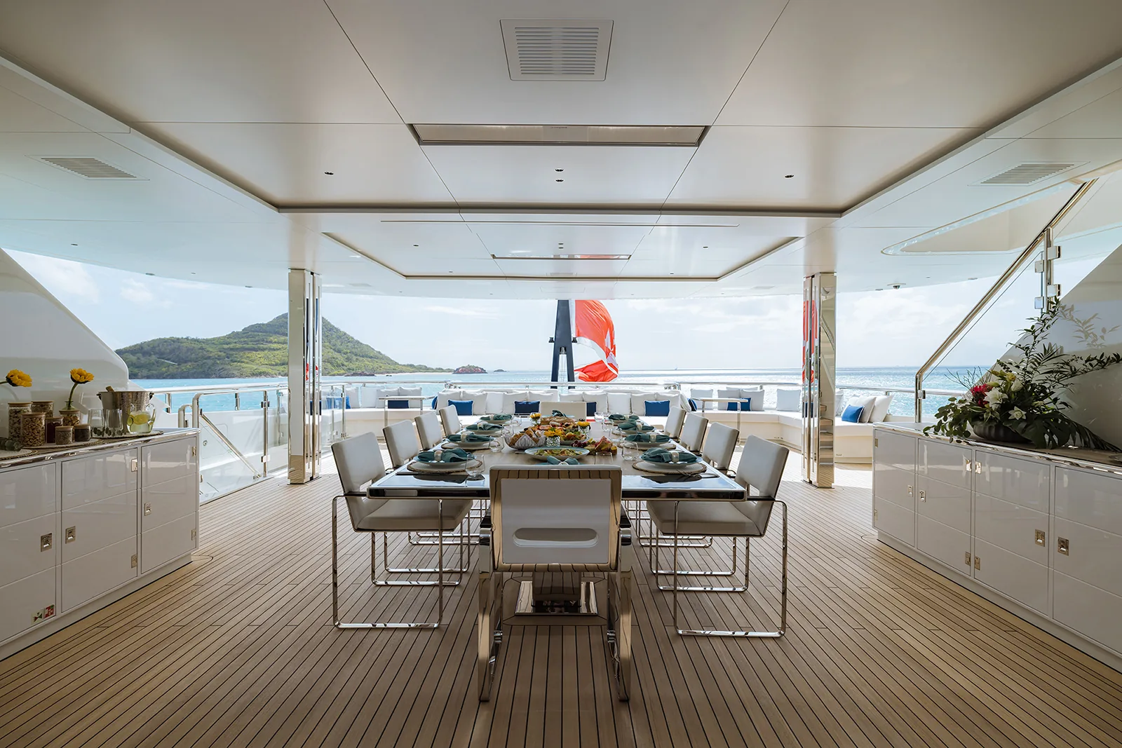 RESILIENCE - yacht charter photo 8