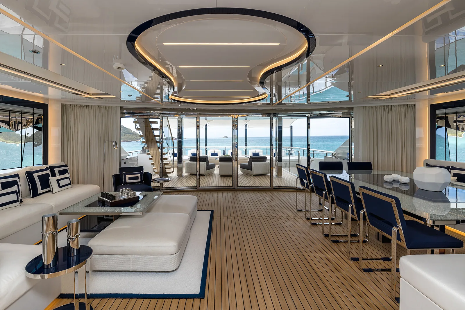 RESILIENCE - yacht charter photo 18