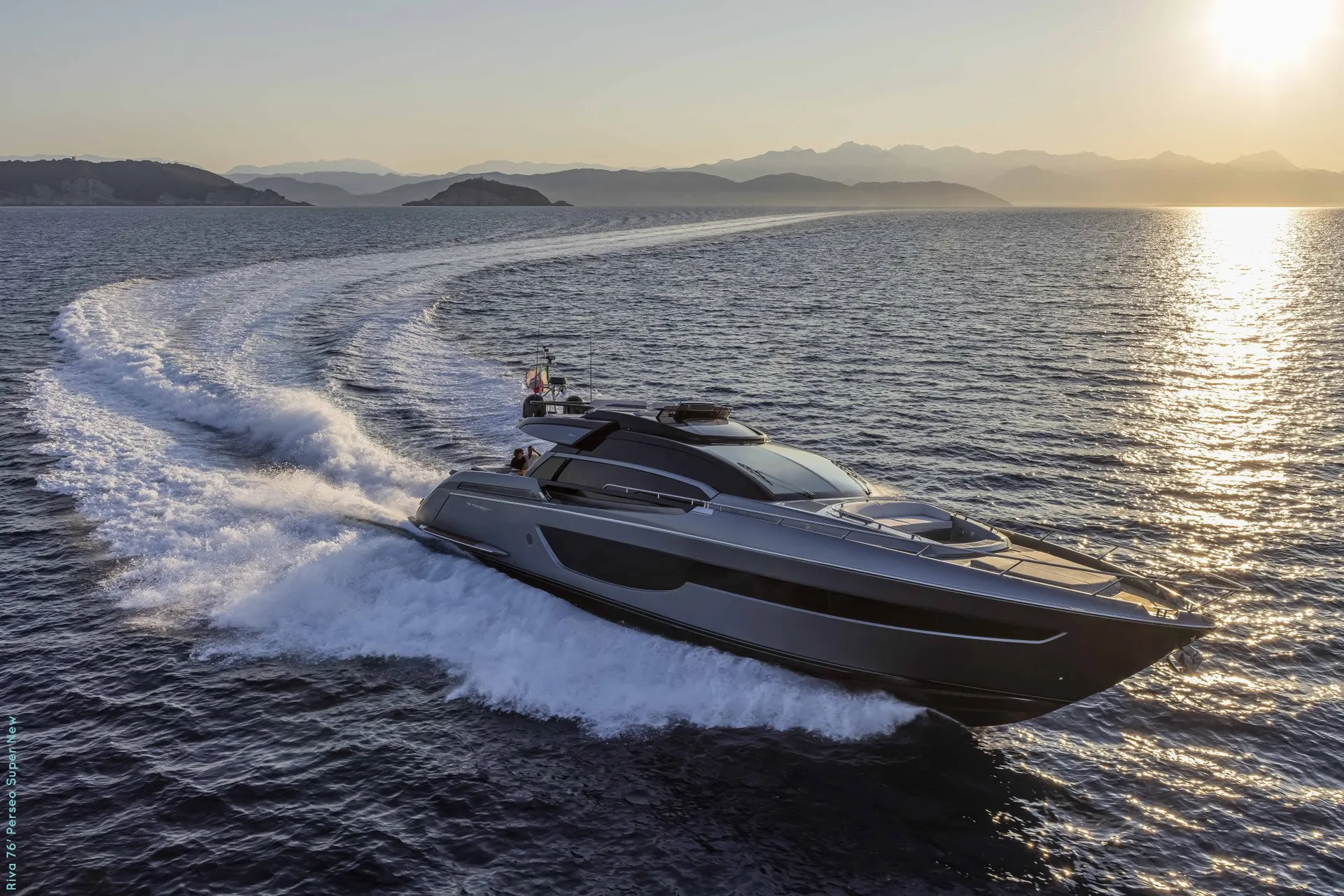 Riva 76 - yacht charter photo 4