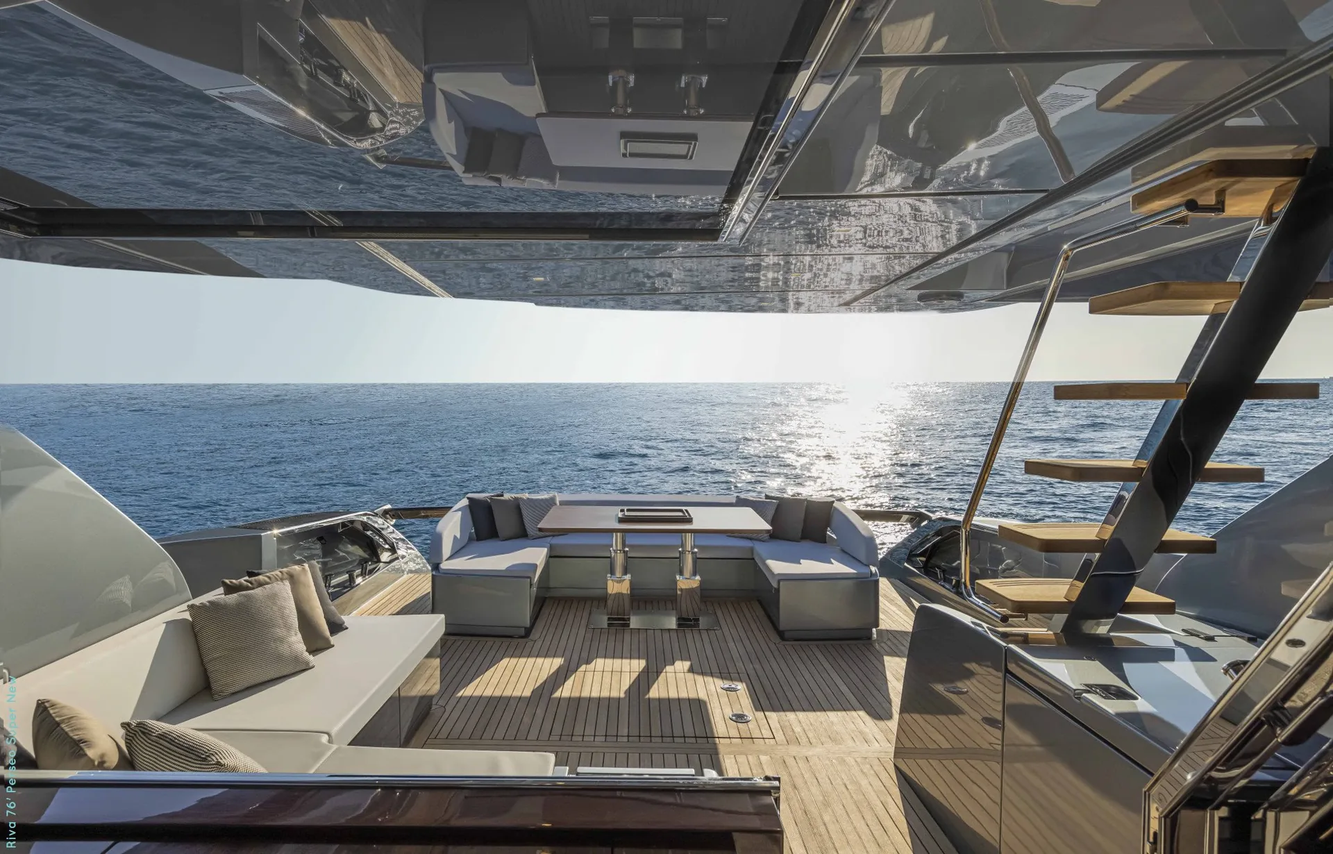 Riva 76 - yacht charter photo 6