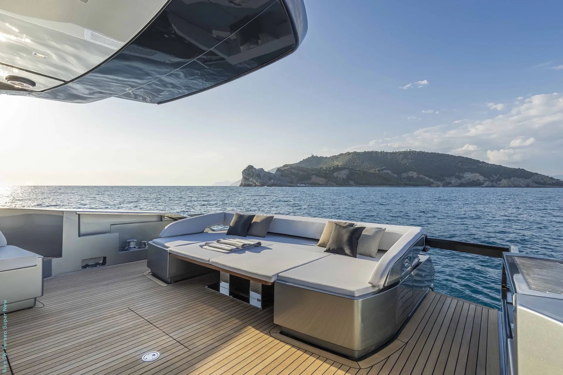Riva 76 - yacht charter photo 8