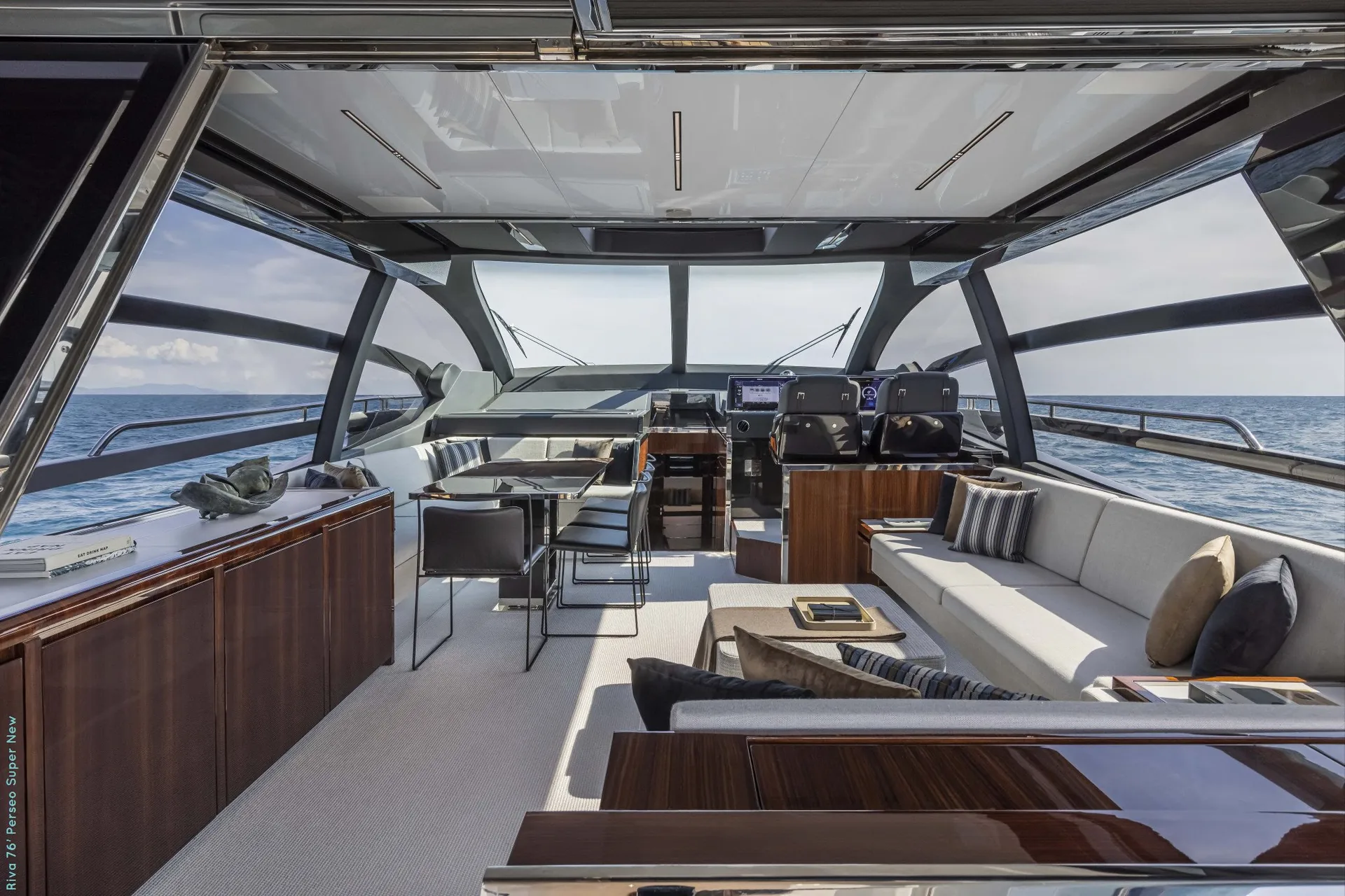 Riva 76 - yacht charter photo 9