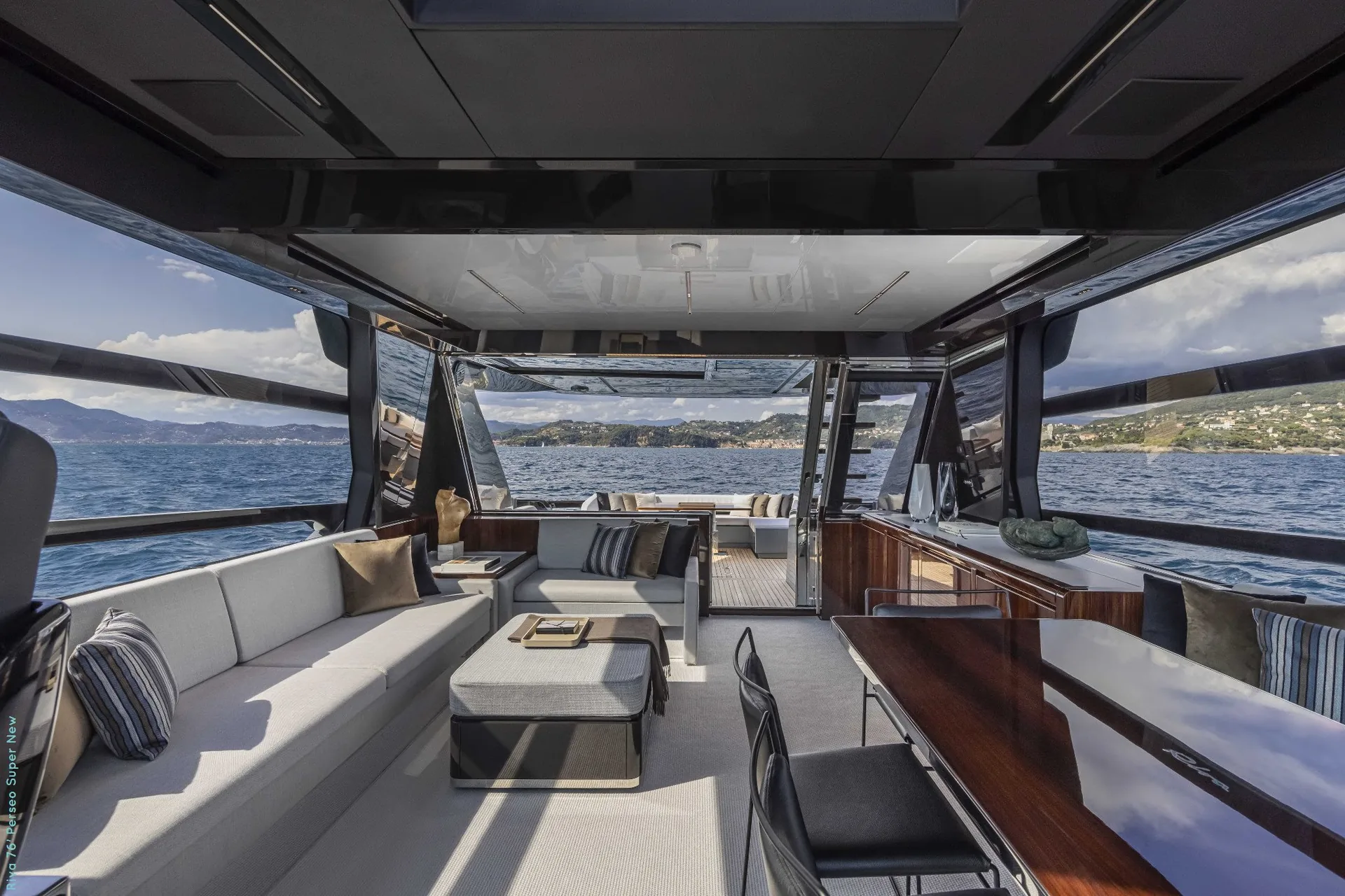 Riva 76 - yacht charter photo 10